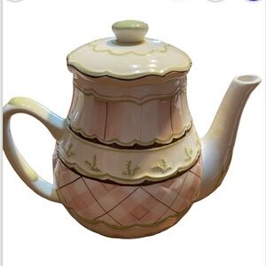 MWW Market teapot.